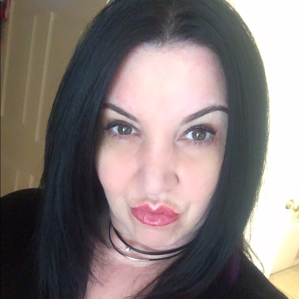 Meet your Posher, Sherry